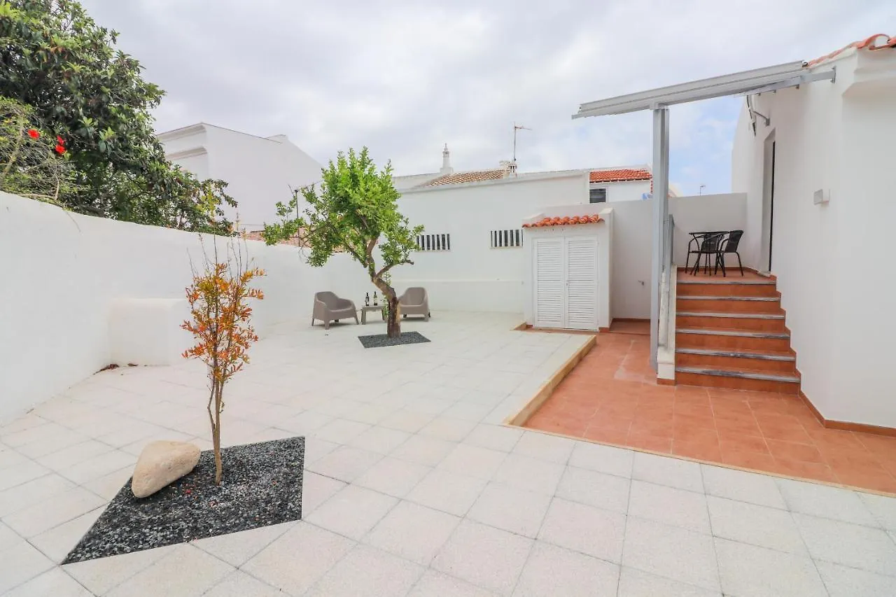 Little Break Guest House Lagos
